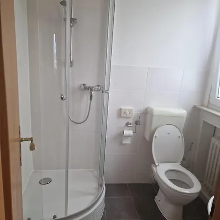 Zur Schoenen Aussicht Hotel *